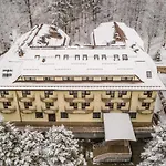 Vestina Hotel