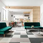 Vestina Hotel 3*
