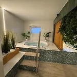 Hotel Vestina 3*